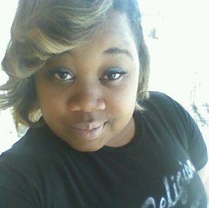 Meet your Posher, April